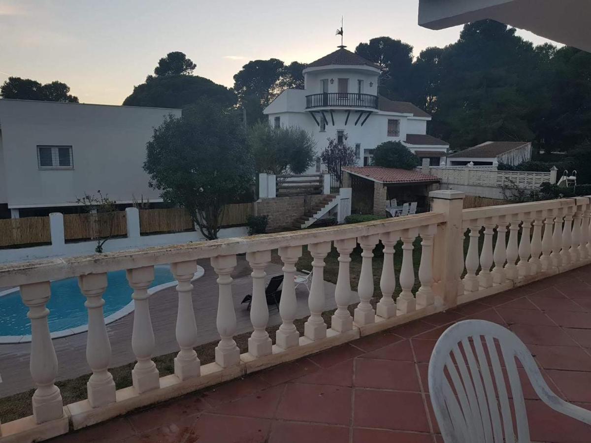 Villa Privada La Pedrereta ซาลอว์ ภายนอก รูปภาพ