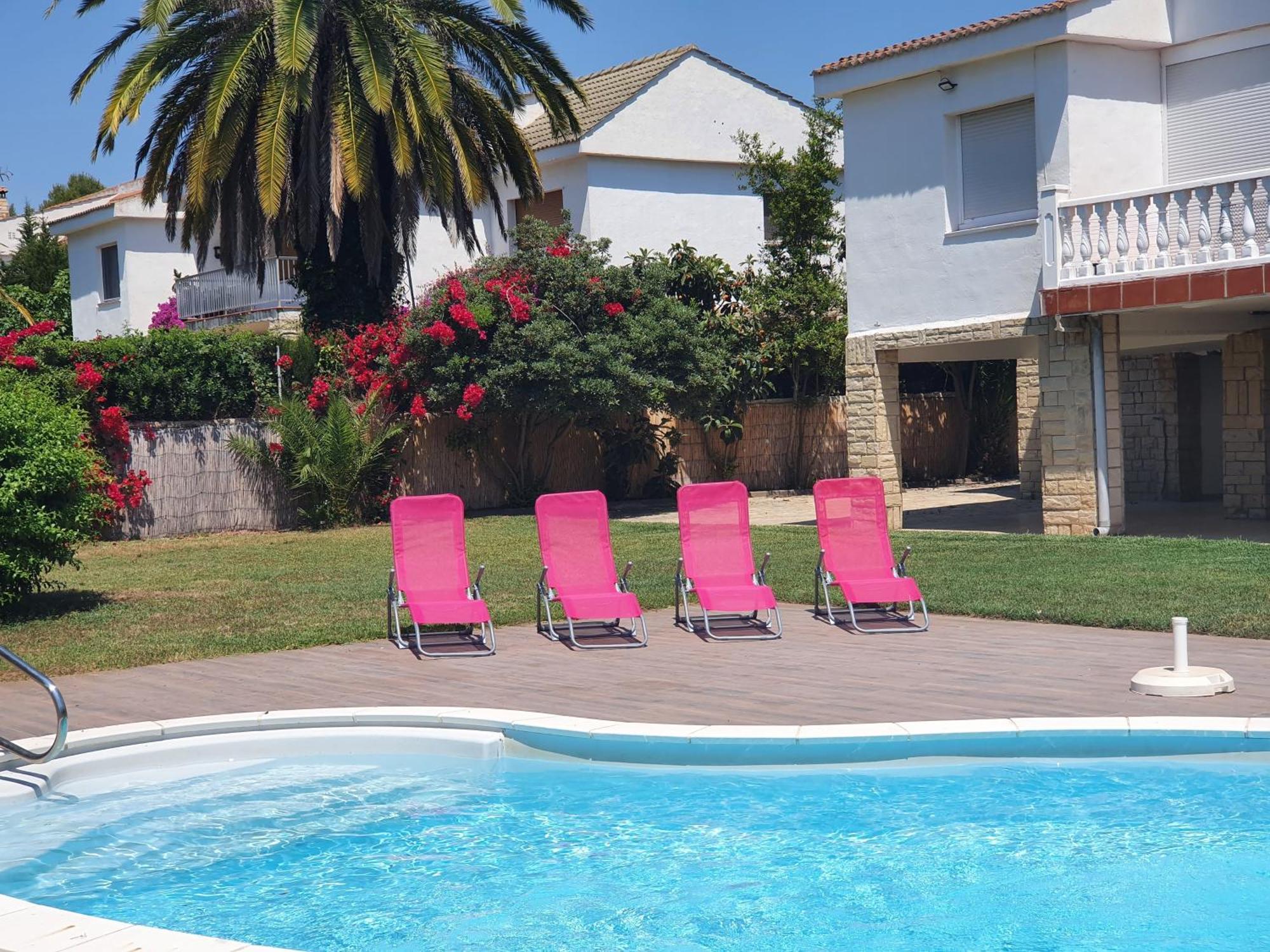 Villa Privada La Pedrereta ซาลอว์ ภายนอก รูปภาพ